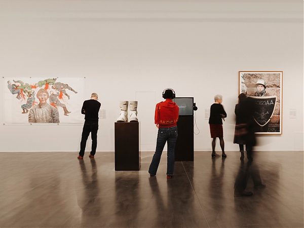 The exhibition ‘Kaleidoscope of (Hi)stories. Ukrainian Art 1912–2023’ at the Albertinum Museum in Dresden is coming to an end!