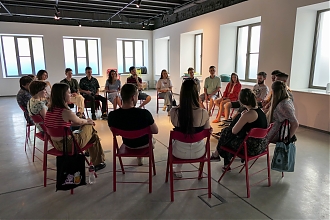 Розмови в галереї