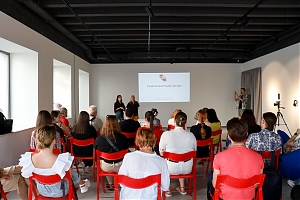 Art historian Olena Godenko-Nakonechna is preparing a lecture-presentation entitled ‘Contemporary Art in Dnipro’ for the anniversary of the Artsvit Gallery
