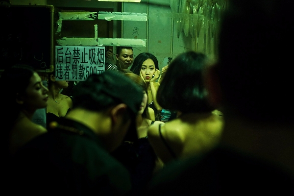 ARTIST TALK: THE PHOTOGRAPHER SERGEI MELNICHENKO (18+)