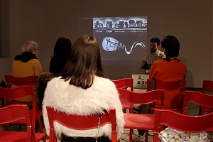 Чекаємо вас на артіст-тоці автора виставки "Павло попаси короову" Богдана Бучковського