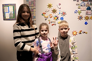 A holiday for the whole family at the Artsvit Gallery: come make Christmas magnets with artist Bohdan Buchkovsky
